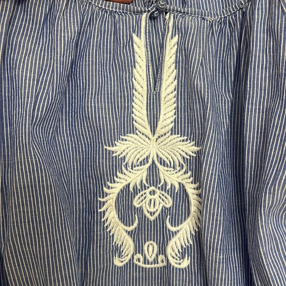 Women’s Long sleeve Blouse - Picture 4 of 4